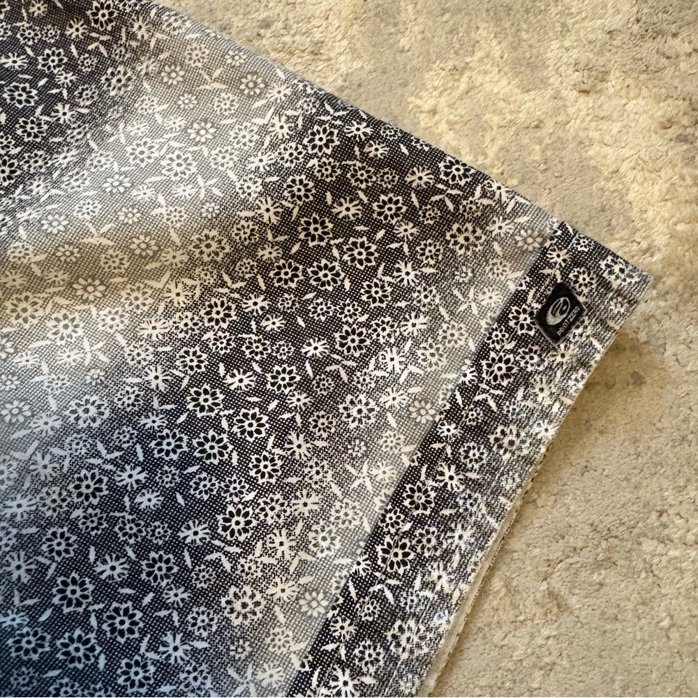 Point Zero Men's Black & Grey Ombré Floral Patterned Button Shirt Size Xlarge - Picture 4 of 12